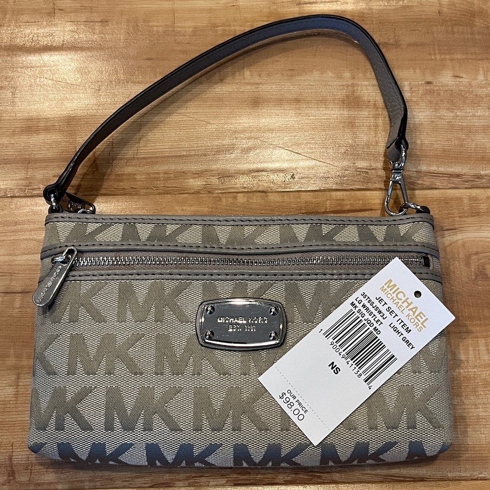 Like New Michael Kors Logoed Wristlet
